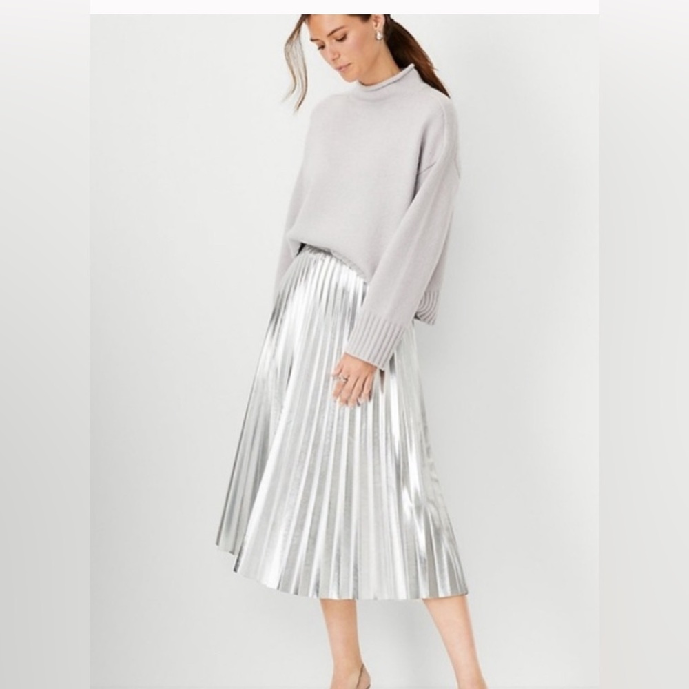 Ann Taylor Metallic Shiny Silver Pleated Midi Skirt with flare bottom - Picture 4 of 13